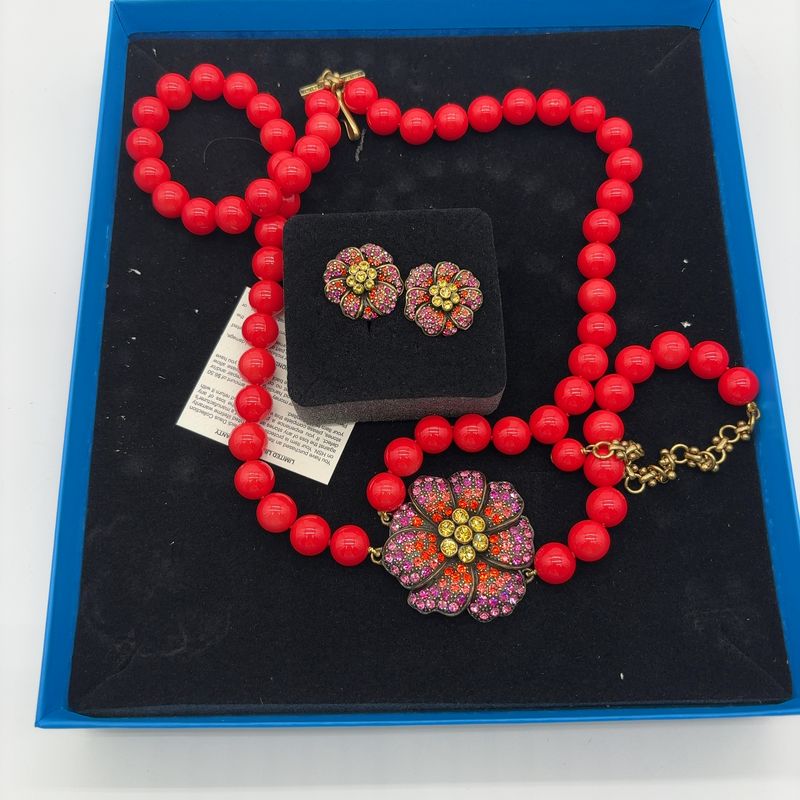 Heidi Daus Flower Necklace Earrings Set WBox 108$